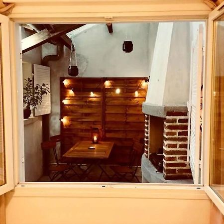 Appartement Charmant Hypercentre Avec Patio Prive Et Parking Orléans Dış mekan fotoğraf